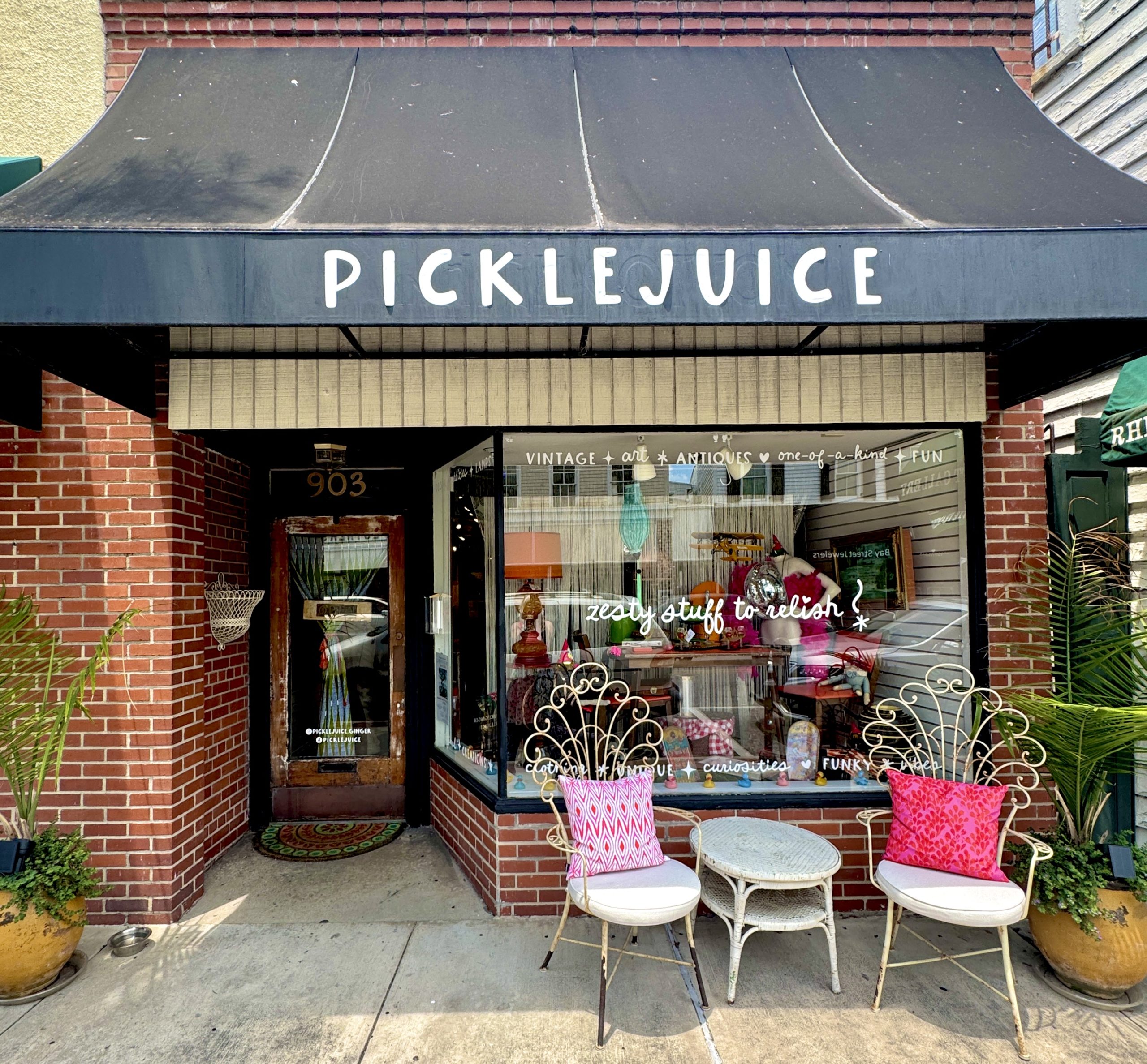 PickleJuice Vintage Shop - Beaufort, SC